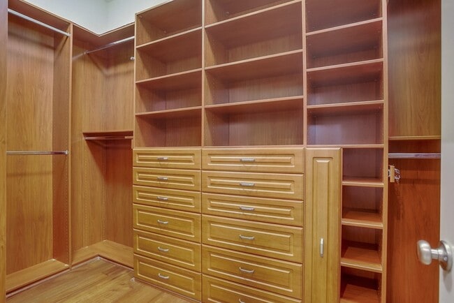 Building Photo - 8462 Donaker St