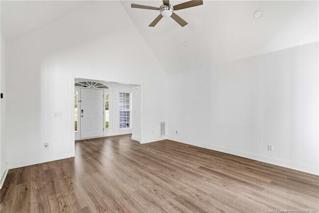 Building Photo - 50 Dino Ct