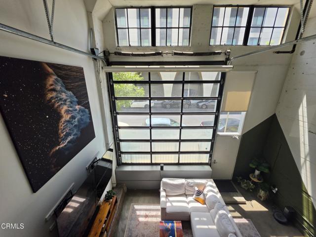 Building Photo - 200 N San Fernando Rd
