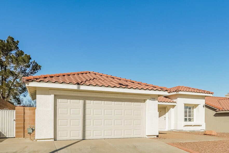 Building Photo - 722 Cozy Canyon Dr