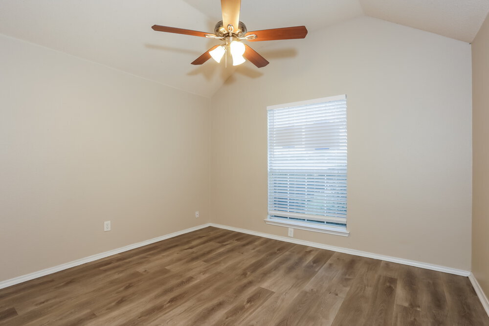 Building Photo - 216 Stone Creek Blvd