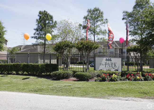 Building Photo - The Park at Fort Bend