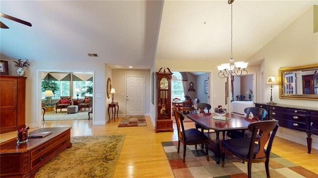 Building Photo - 100 Highlands Ridge Pl SE