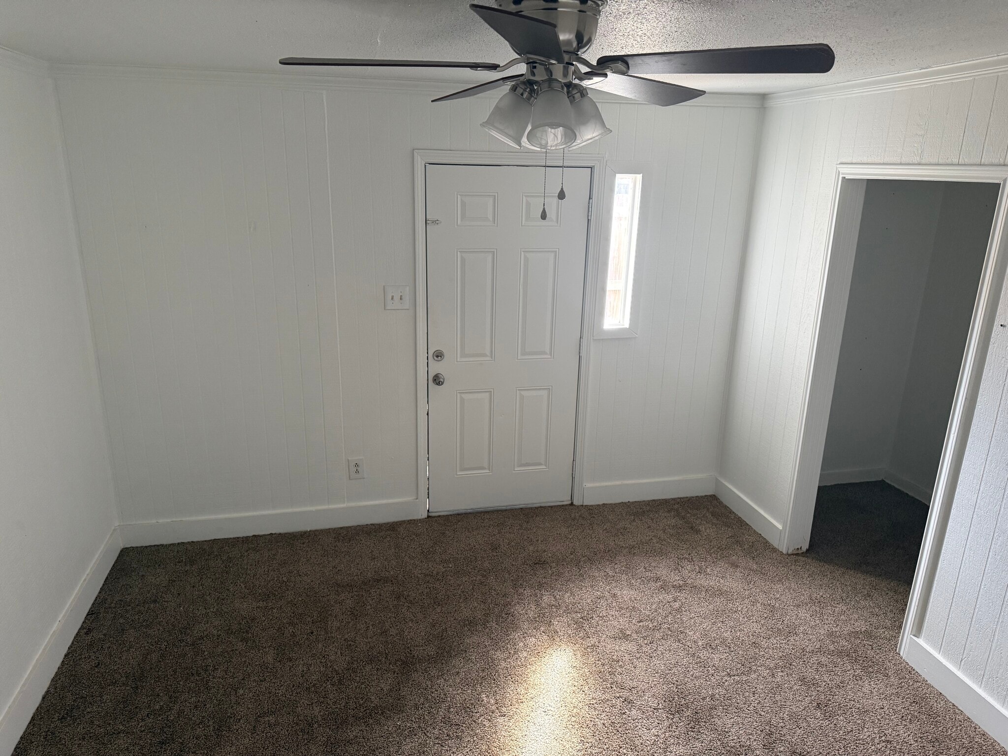 Building Photo - 710 Storey Ave