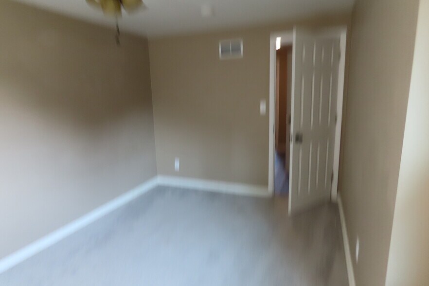 beed room4 9-15 - 1605 Doty St