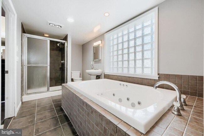 Building Photo - 114 MD-131