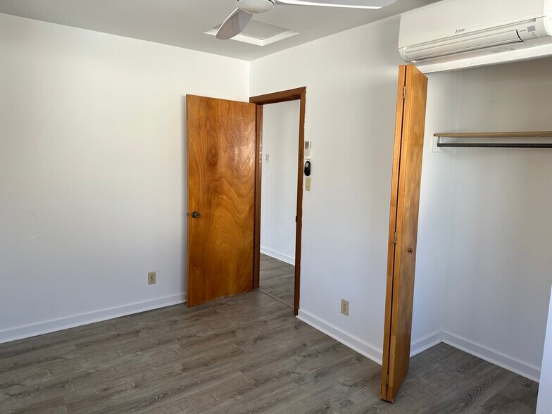 2nd bedroom with AC - 200 Lono Ave
