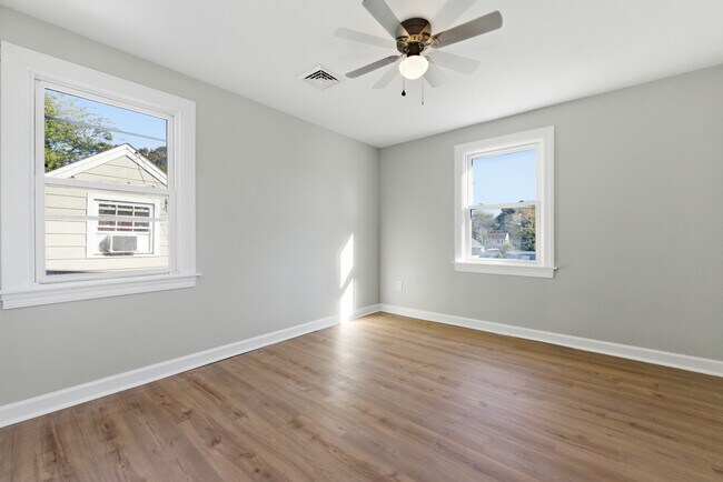 Building Photo - 961 17th St