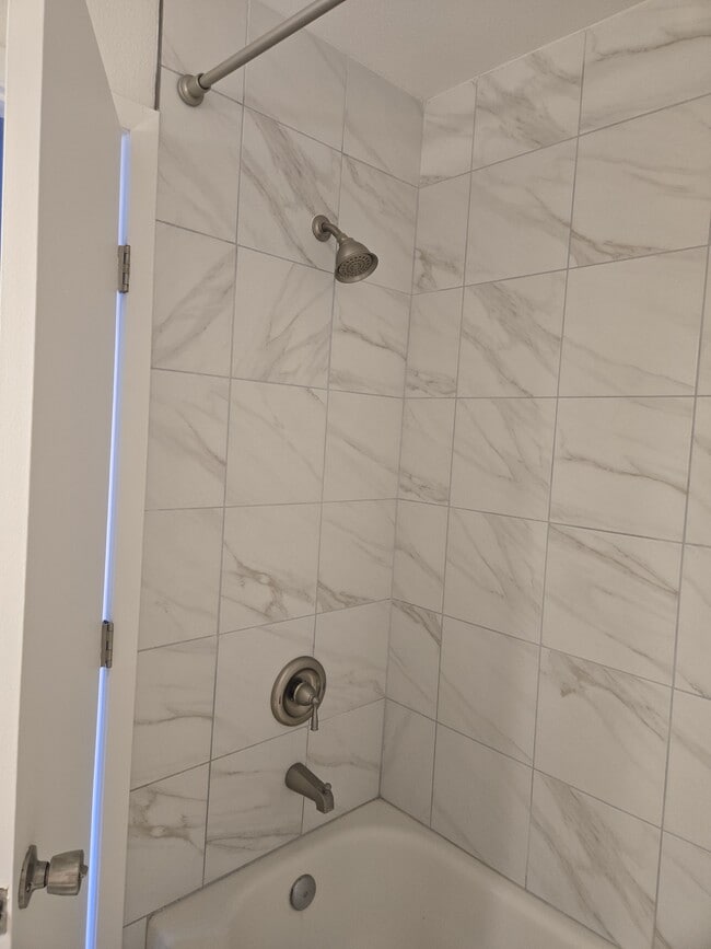 Building Photo - 3080 Fox Ln