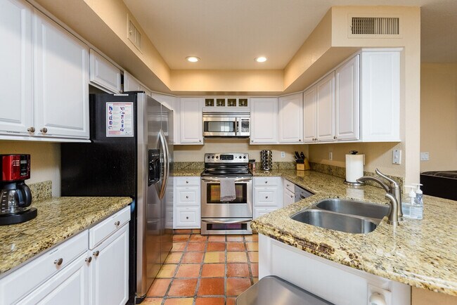 Building Photo - 16025 N 58th Pl