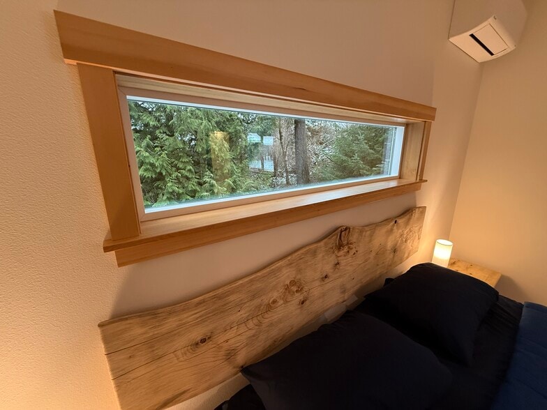 Building Photo - 2213 Squalicum Mountain Rd