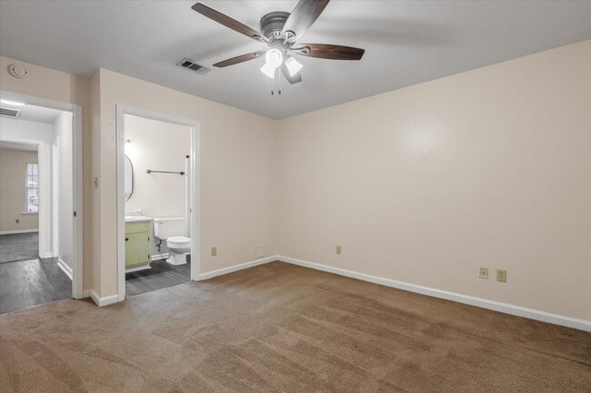 Building Photo - 1901 Gina Dr