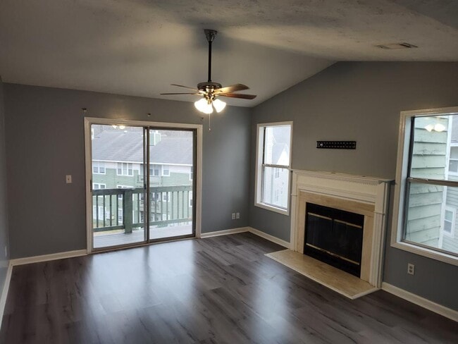 Building Photo - 6724 Willowbrook Dr