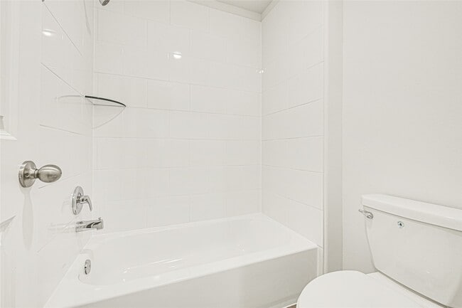 Building Photo - 31823 Autumn Spur Ln