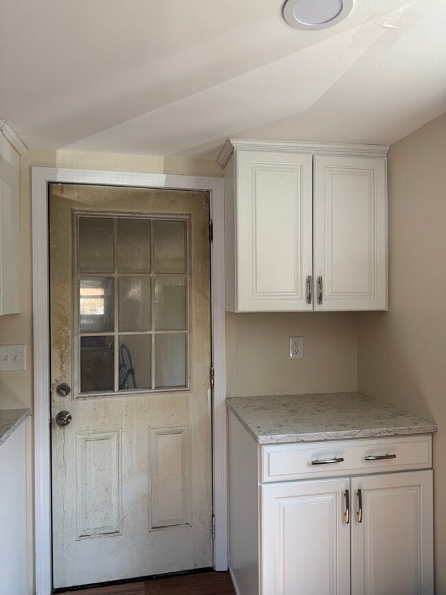Building Photo - 31 Whippoorwill Rd