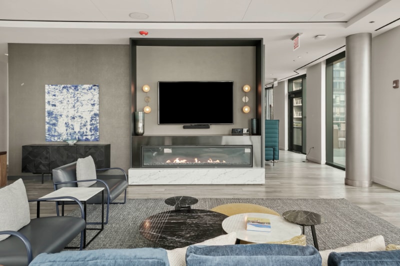 Building Photo - 210 N Harbor Dr