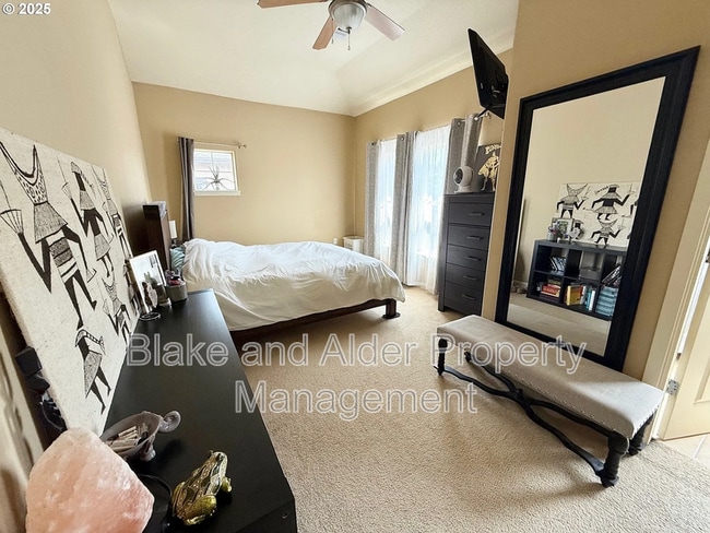 Building Photo - 22832 SW Forest Creek Dr