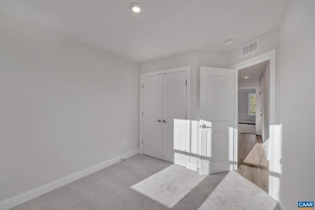 Building Photo - 2022 Calico Ct