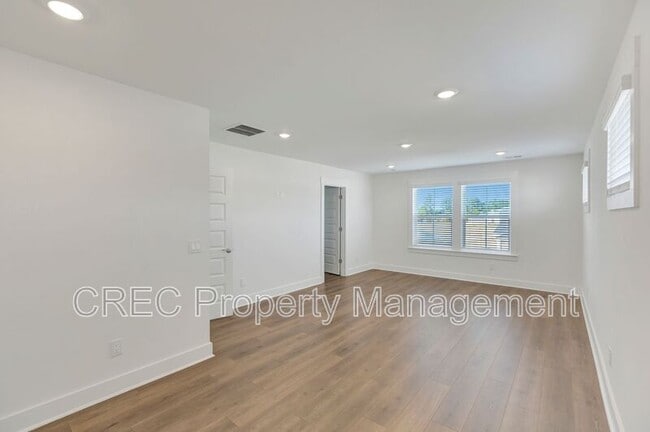 Building Photo - 101 Indigo Cvs Blvd