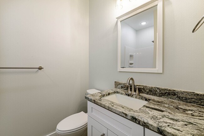 Building Photo - 102 Clearing Way