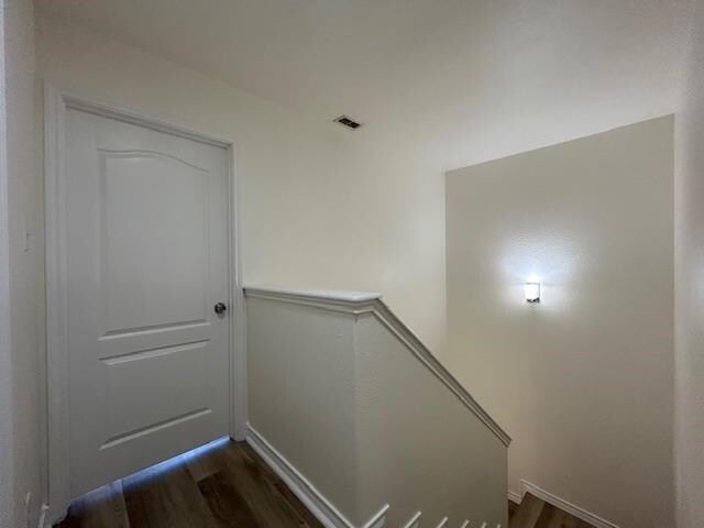 Building Photo - 1000 Ranchway Dr