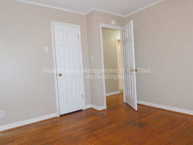 Building Photo - 3445 Huffine Mill Rd