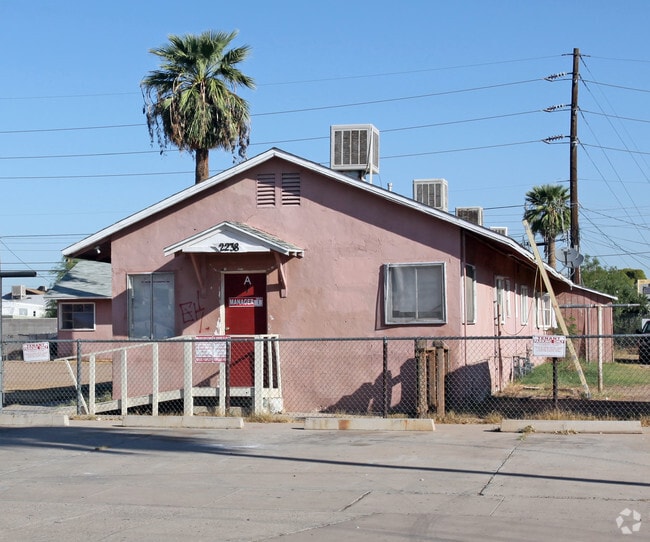 Building Photo - 2238 E Taylor St