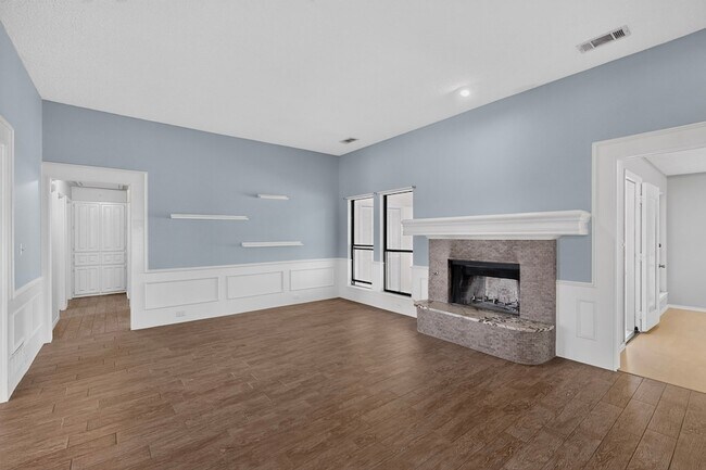 Building Photo - 1207 Mistywood Ln