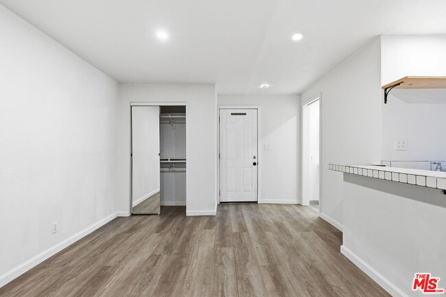 Building Photo - 641 N Martel Ave