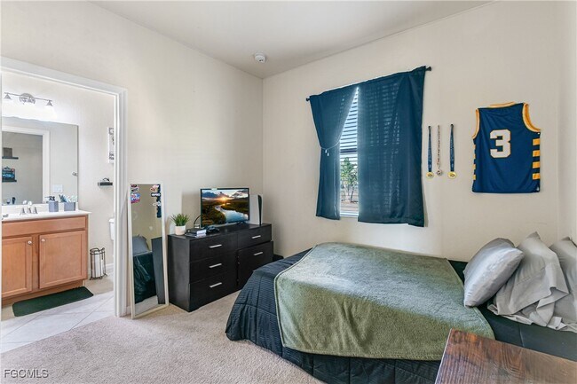 Building Photo - 11656 Eros Rd