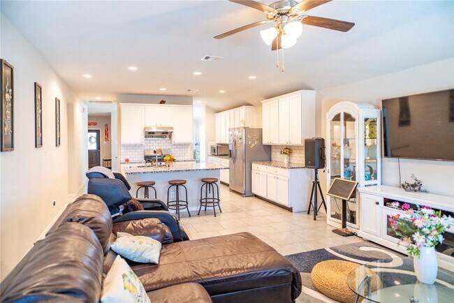 Building Photo - 18226 Mulberry Spring Cir