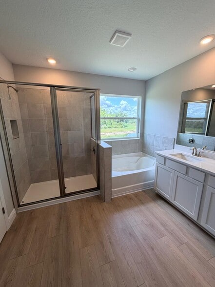 Building Photo - 32546 Rosepine Blvd