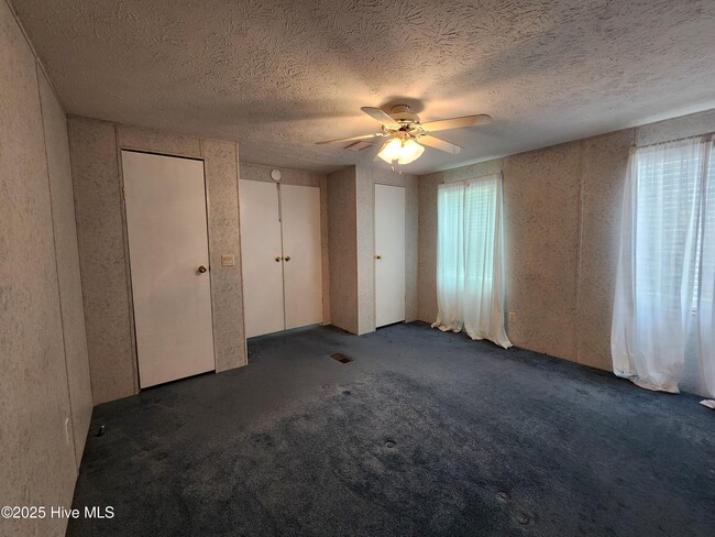 Building Photo - 508 Ocean Spray Dr