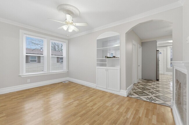 Building Photo - 20 Bennett St