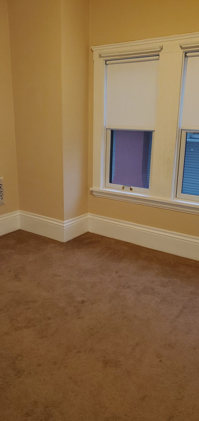 Medium second floor bedroom - 1485 Clarence Ave