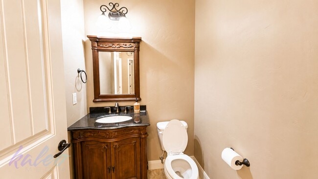 Building Photo - 3278 S Retreat Dr