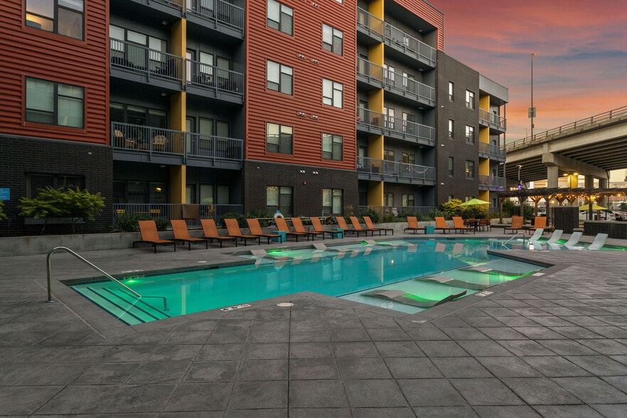 Crossroads Westside 601 Avenida Cesar E Chavez Kansas City MO 64108