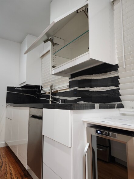 Building Photo - 11355 Washington Pl