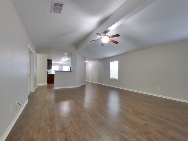 Building Photo - 2322 Oyster Bay Ave