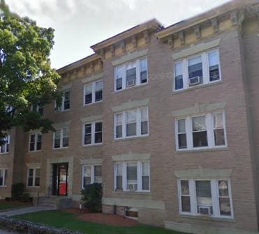 Building Photo - 130 Englewood Ave