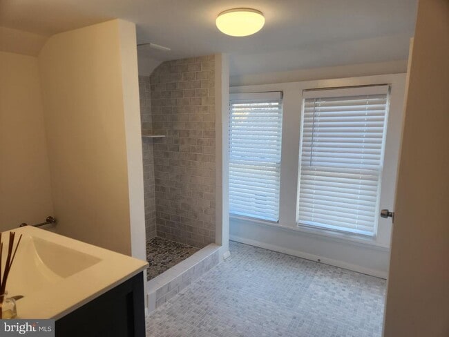 Building Photo - 809 Bay Ridge Ave