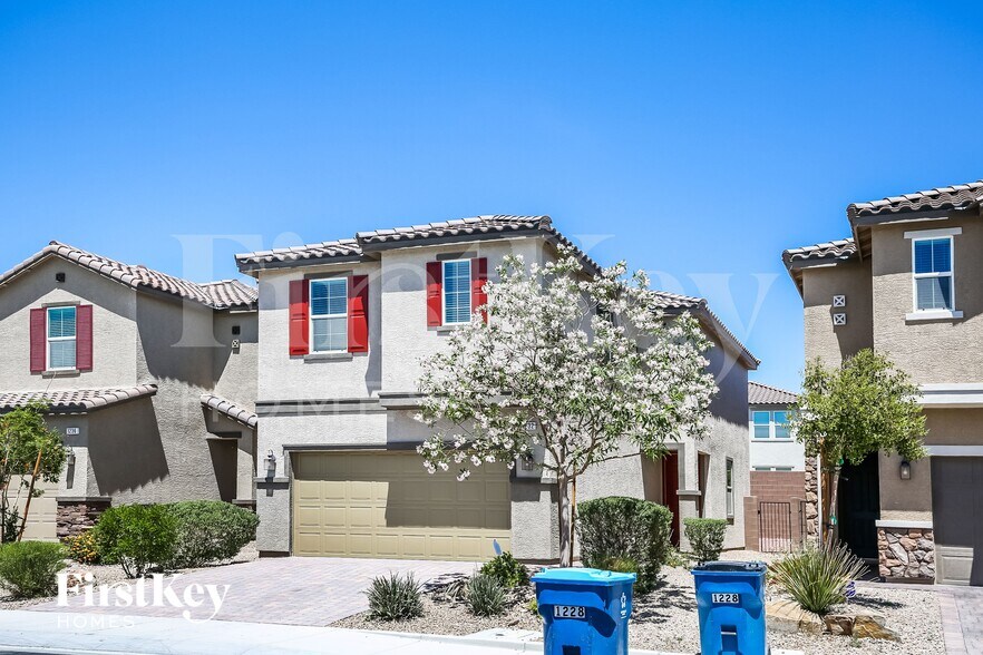 Building Photo - 1232 Carved Terrace Ave