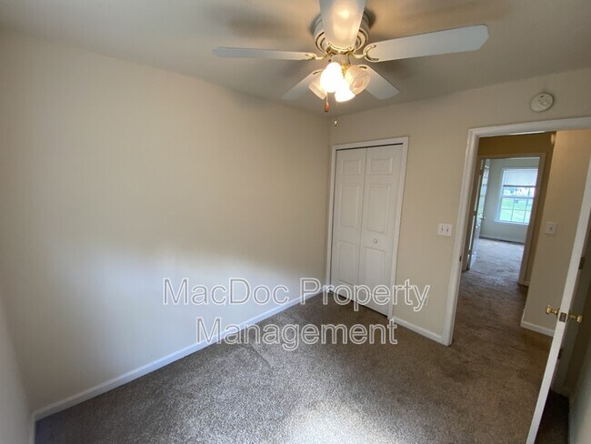 Building Photo - 9740 W Midland Way