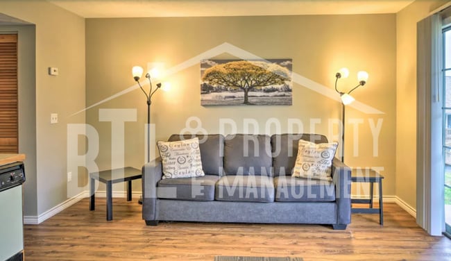 Building Photo - Great Walk-In Unit!