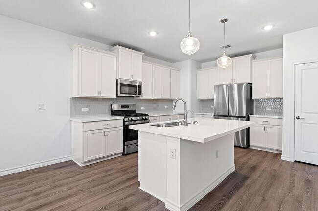 Building Photo - 5304 Jason Dr