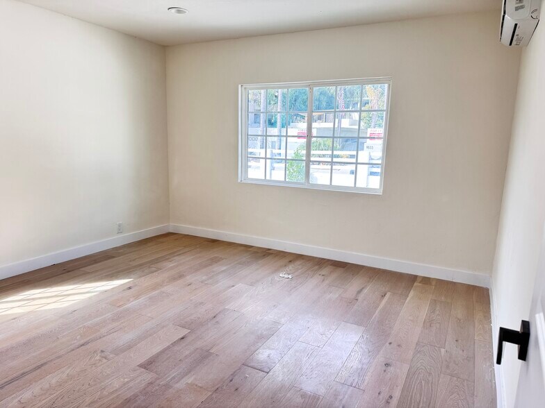 Building Photo - 11836 Laurelwood Dr