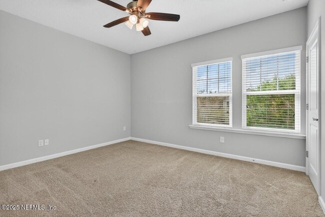 Building Photo - 64 Pindo Palm Dr