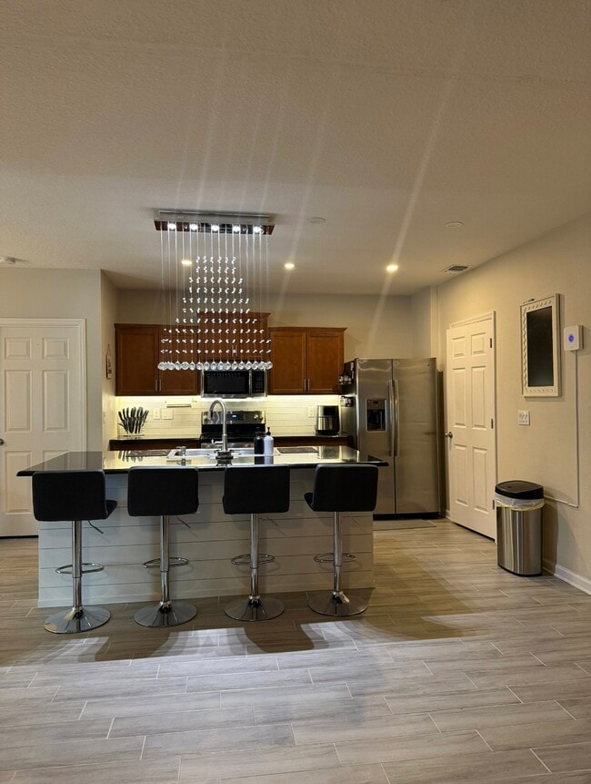 Building Photo - 1495 Lexington Square SW