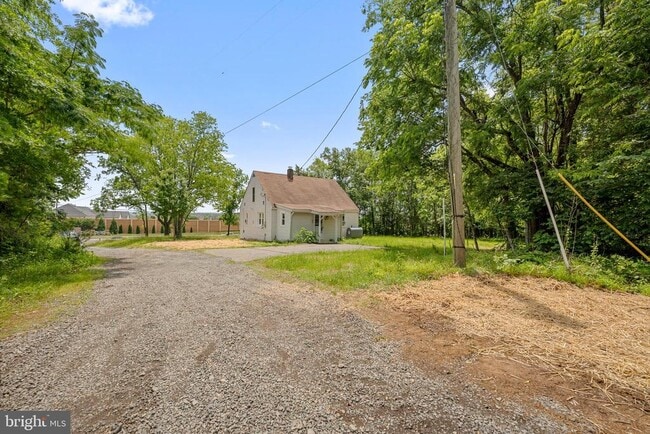 Building Photo - 10680 Mary J Champ Wy