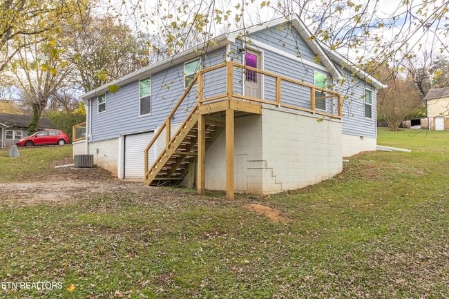 Building Photo - 4910 Cleage St SW